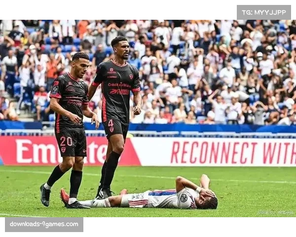 尼斯0-0闷平特鲁瓦，双方全场仅一次射正目标